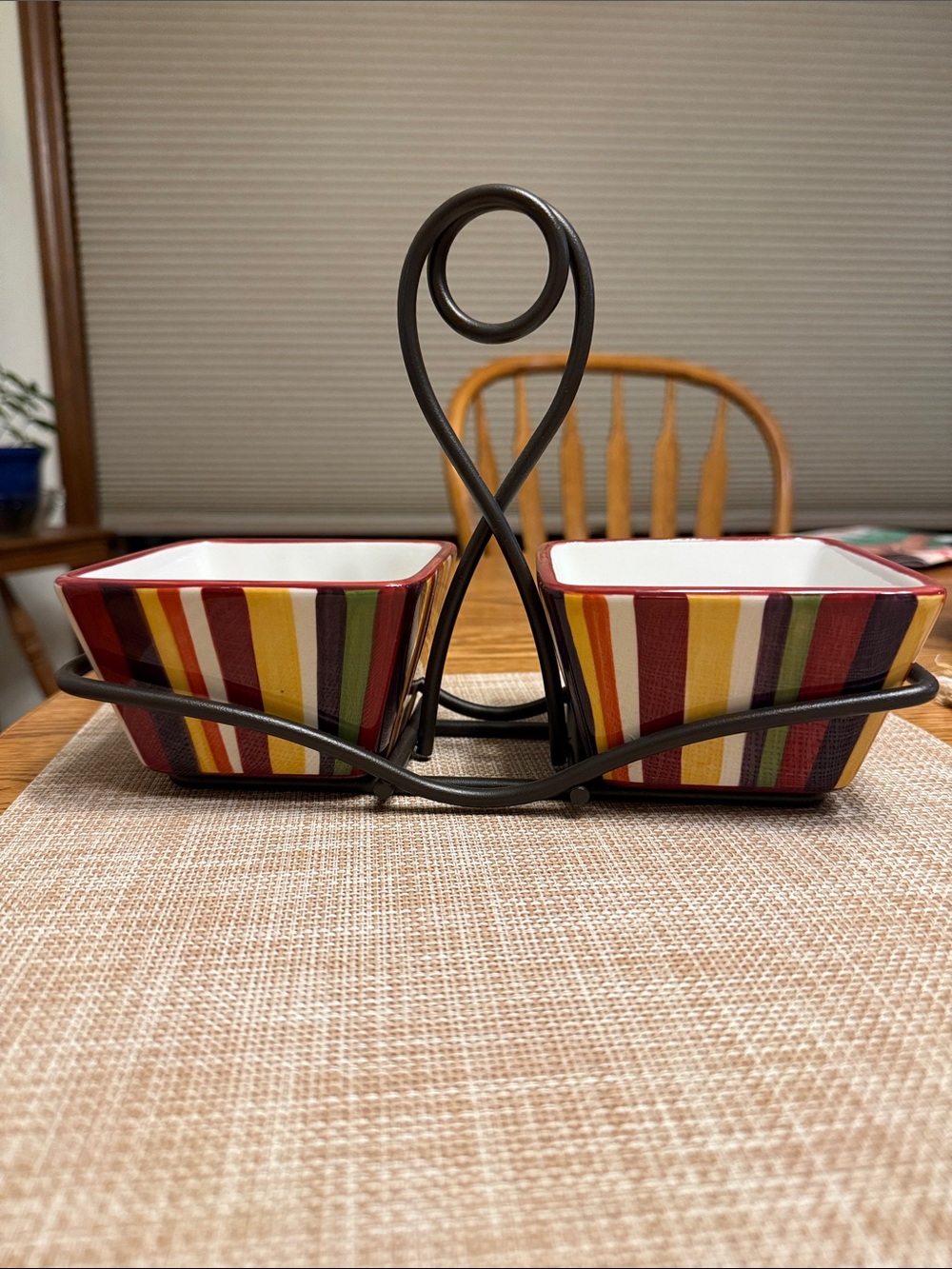 The Pampered Chef Red and White Square Ceramic Dish